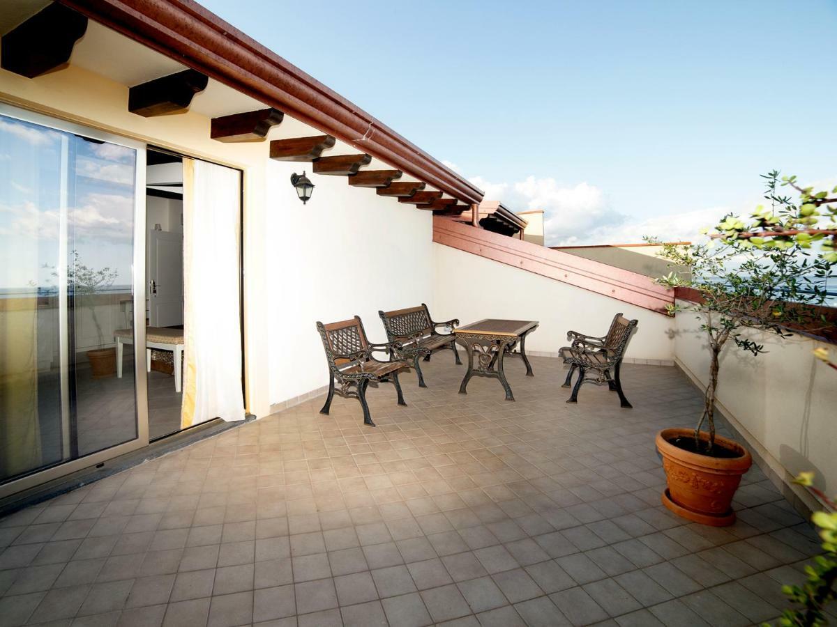 Ferienwohnung Marina Di Savoca Santa Teresa Di Riva Exterior foto