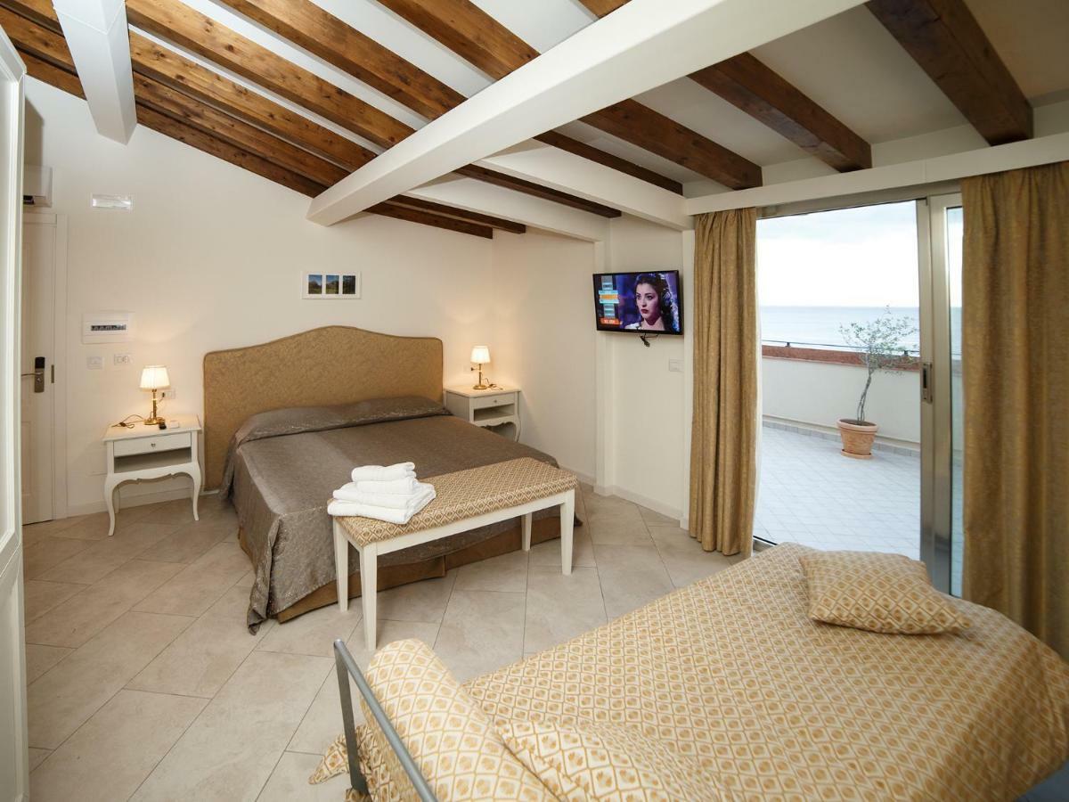 Ferienwohnung Marina Di Savoca Santa Teresa Di Riva Exterior foto
